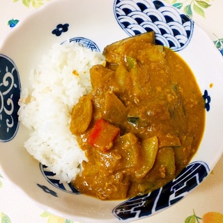 キャンプに！ごろっと野菜のキーマカレー